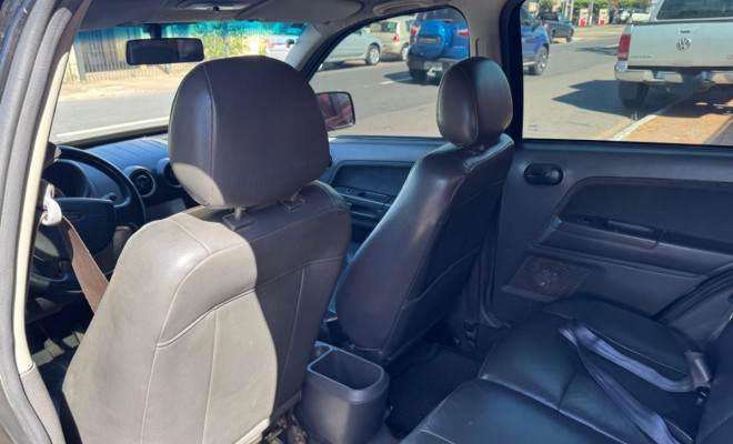 Ford EcoSport XLS 1.6/ 1.6 Flex 8V 5p 2005 Flex-9