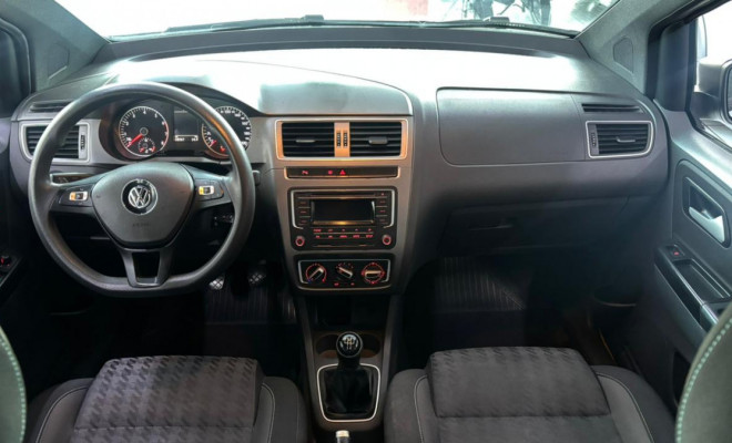VW - VolksWagen Fox TRACK 1.0 Flex 12V 5p 2018 Flex-4