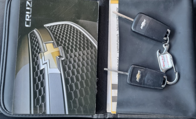 GM - Chevrolet CRUZE HB Sport LT 1.8 16V FlexP. 5p Aut 2014 Flex-8