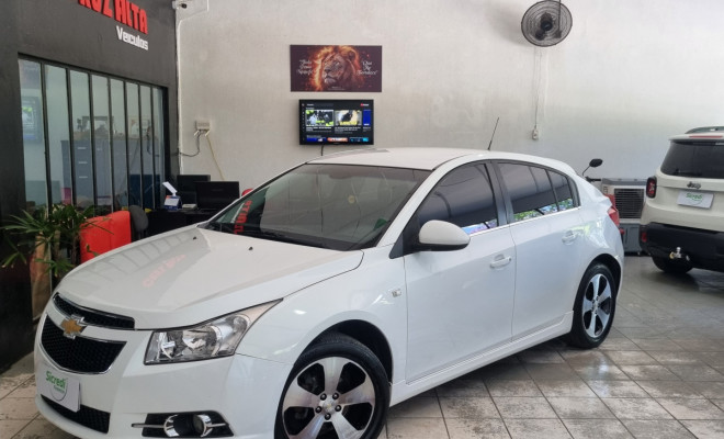 GM - Chevrolet CRUZE HB Sport LT 1.8 16V FlexP. 5p Aut 2014 Flex