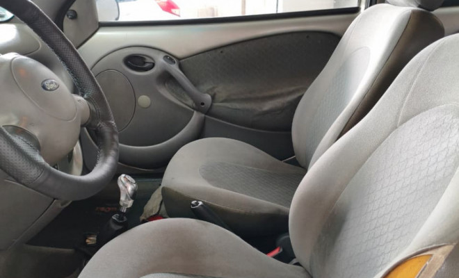 Ford Ka GL 1.0i Zetec Rocam 2000 Gasolina-5