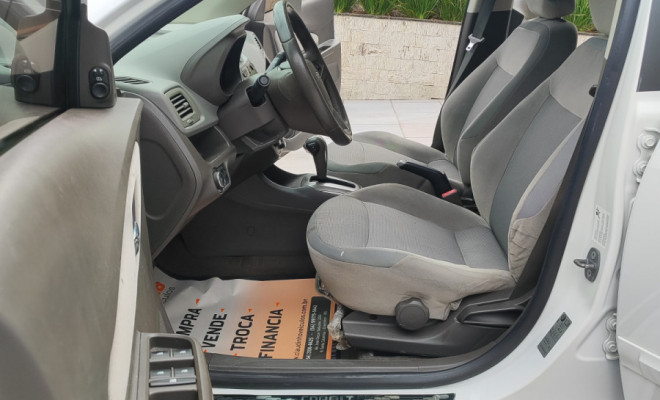 GM - Chevrolet COBALT LTZ 1.8 8V Econo.Flex 4p Aut. 2013 Flex-10