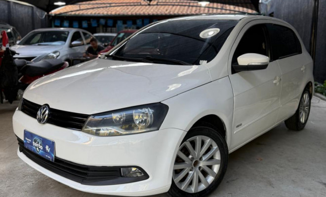 VW - VolksWagen Gol (novo) 1.0 Mi Total Flex 8V 4p 2014 Flex-0