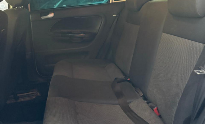 VW - VolksWagen Gol (novo) 1.0 Mi Total Flex 8V 4p 2014 Flex-5