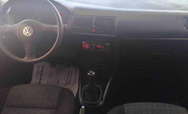 VW - VolksWagen Golf 1.6 Mi Trip/ Sport 101cv 8V 2003 Gasolina-5