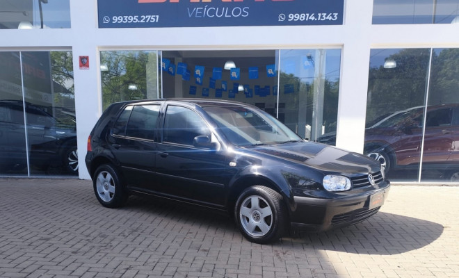 VW - VolksWagen Golf 1.6 Mi Trip/ Sport 101cv 8V 2003 Gasolina-1