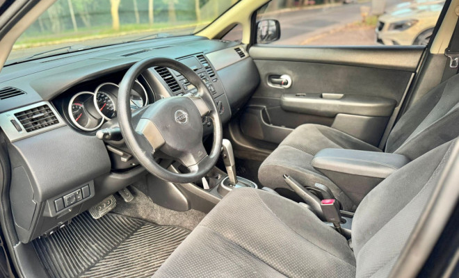 Nissan TIIDA Sedan 1.8 16V Flex Fuel 4p Aut. 2013 Flex-5