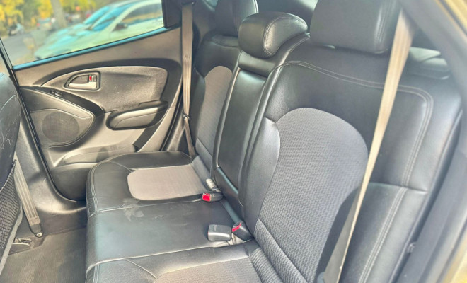 Hyundai ix35 2.0 16V 170cv 2WD/4WD Mec. 2011 Flex-6