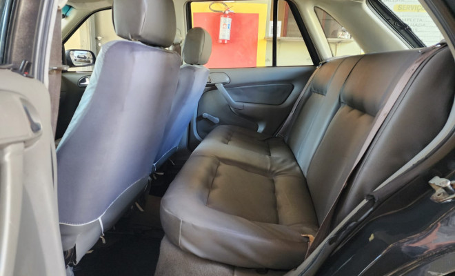 VW - VolksWagen Gol 1.0 Plus 16v 4p 2000 Gasolina-6