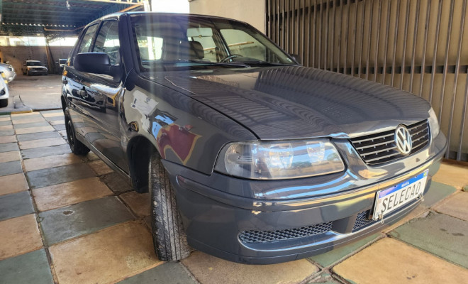 VW - VolksWagen Gol 1.0 Plus 16v 4p 2000 Gasolina-1