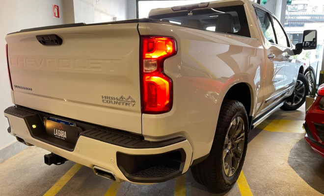 GM - Chevrolet Silverado High Country 5.3 V8 AWD Aut. 2024 Gasolina-0