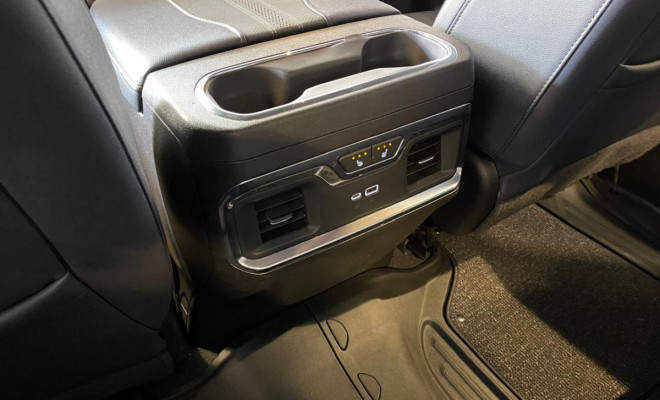 GM - Chevrolet Silverado High Country 5.3 V8 AWD Aut. 2024 Gasolina-18