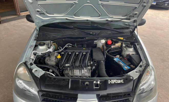 Renault Clio Sed. Authentique Hi-Flex 1.6 16V 4p 2009 Flex-5