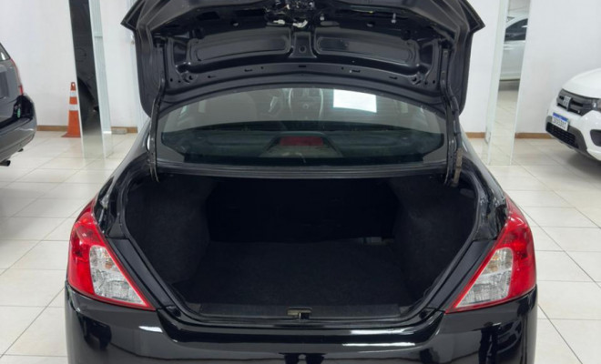 Nissan VERSA 1.0 12V FlexStart 4p Mec. 2017 Flex-11