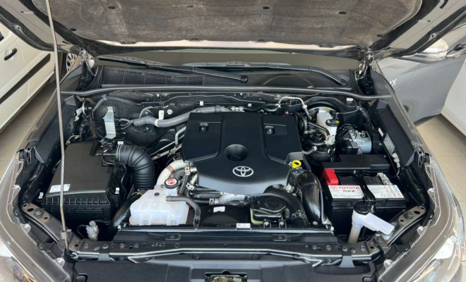 Toyota Hilux CD SR 4x4 2.8 TDI Diesel Aut. 2024 Diesel-8