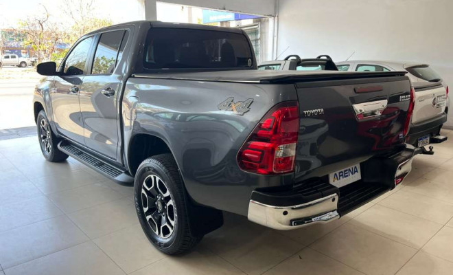 Toyota Hilux CD SR 4x4 2.8 TDI Diesel Aut. 2024 Diesel-4