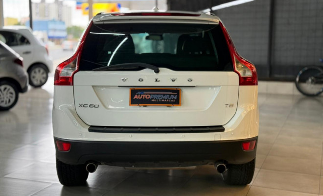 Volvo XC 60 2.0 T5  5p 2012 Flex-10