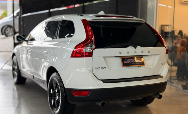 Volvo XC 60 2.0 T5  5p 2012 Flex-9