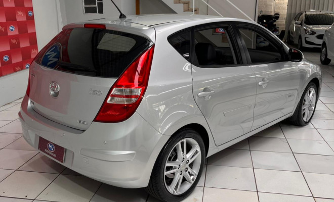 Hyundai i30 2.0 16V 145cv 5p Aut. 2012 Gasolina-5