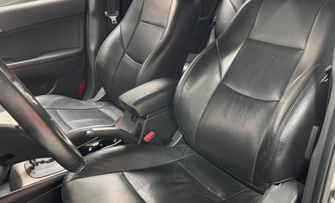 Hyundai i30 2.0 16V 145cv 5p Aut. 2012 Gasolina-13