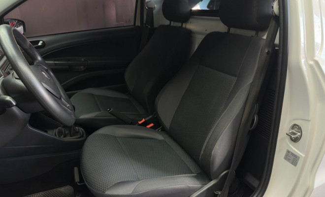 VW - VolksWagen Saveiro Robust 1.6 Total Flex 8V 2023 Flex-12