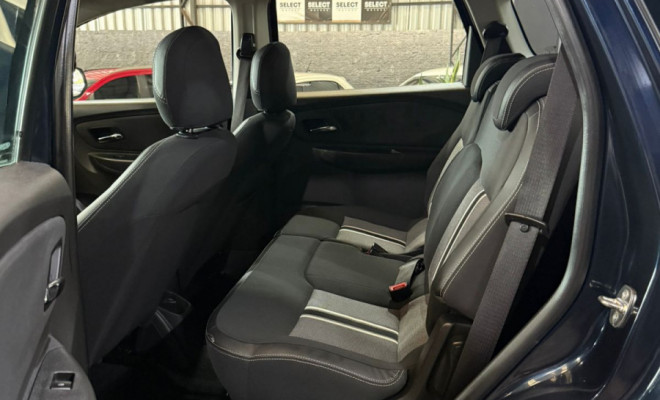 GM - Chevrolet SPIN ACTIV 1.8 8V Econo. Flex 5p Aut. 2016 Flex-8