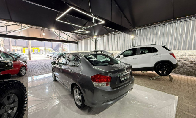 Honda CITY Sedan LX 1.5 Flex 16V 4p Aut. 2010 Flex-4