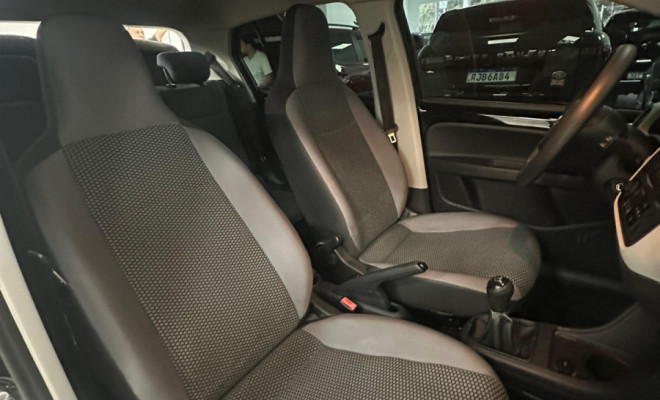 Volkswagen Up! Move 1.0 Total Flex 2015 – Compacto, Econômico e Confiável-11