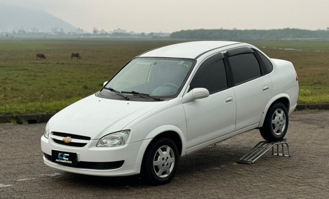 GM - Chevrolet Classic Life/LS 1.0 VHC FlexP. 4p 2014 Flex
