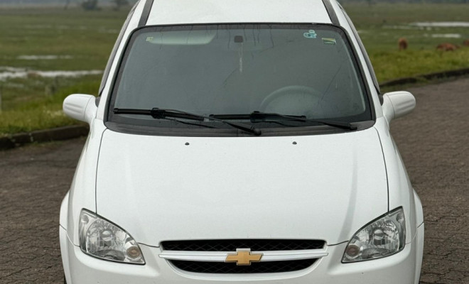 GM - Chevrolet Classic Life/LS 1.0 VHC FlexP. 4p 2014 Flex-1