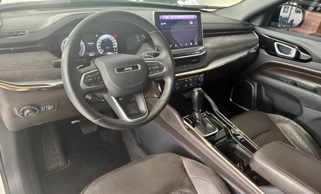 Jeep Commander Overland T270 1.3 TB Flex Aut. 2022 Flex-13