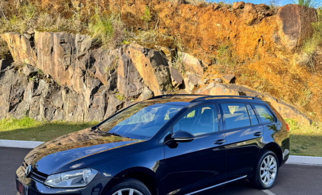 VW - VolksWagen Golf Variant Comfortline 1.4 TSI  Aut. 2016 Gasolina-0