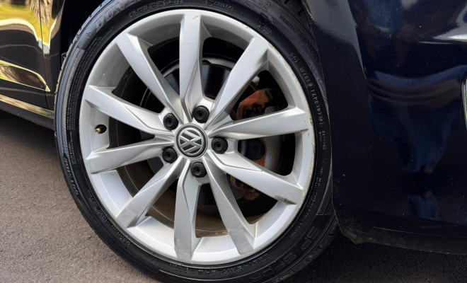 VW - VolksWagen Golf Variant Comfortline 1.4 TSI  Aut. 2016 Gasolina-10