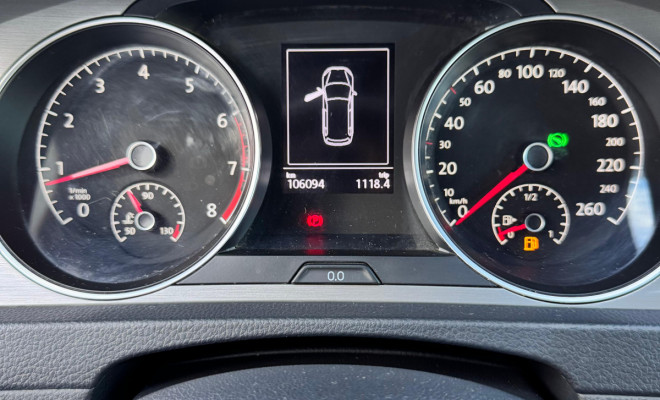 VW - VolksWagen Golf Variant Comfortline 1.4 TSI  Aut. 2016 Gasolina-6