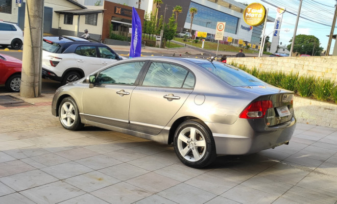 Honda Civic Sedan LXS 1.8/1.8 Flex 16V Aut. 4p 2009 Flex-2