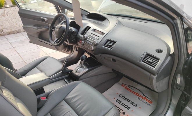 Honda Civic Sedan LXS 1.8/1.8 Flex 16V Aut. 4p 2009 Flex-8