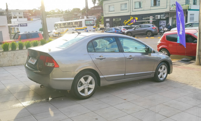Honda Civic Sedan LXS 1.8/1.8 Flex 16V Aut. 4p 2009 Flex-1