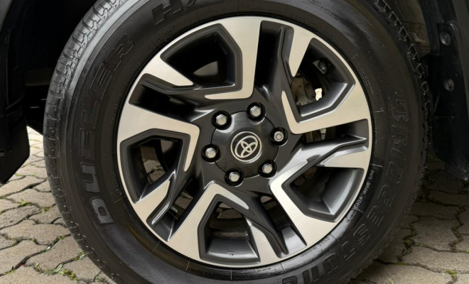 Toyota Hilux SW4 Diamond 2.8 TB 4x4 Die. Aut. 2023 Diesel-2