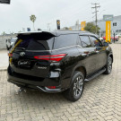 Toyota Hilux SW4 Diamond 2.8 TB 4x4 Die. Aut. 2023 Diesel-10