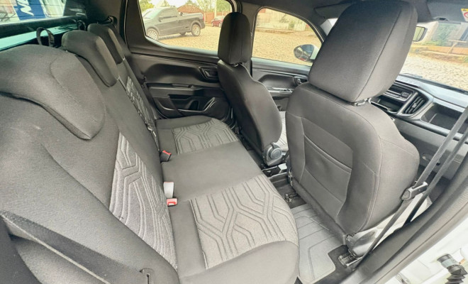 Fiat Strada Freedom 1.3 Flex 8V CD 2022 Flex-6