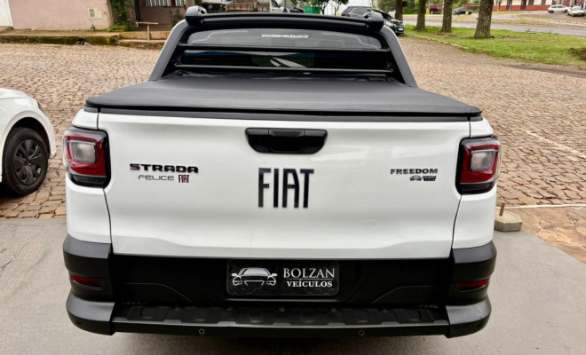 Fiat Strada Freedom 1.3 Flex 8V CD 2022 Flex-3