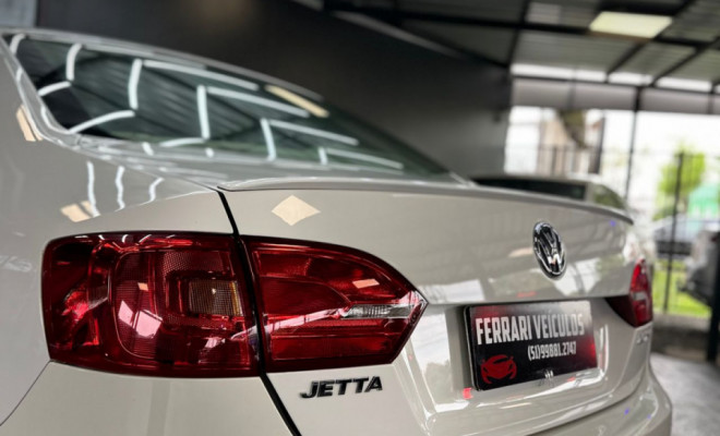 VW - VolksWagen JETTA Highline 2.0 TSI 16V 4p Tiptronic 2013 Gasolina-10