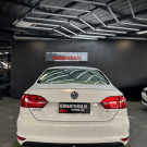 VW - VolksWagen JETTA Highline 2.0 TSI 16V 4p Tiptronic 2013 Gasolina-12
