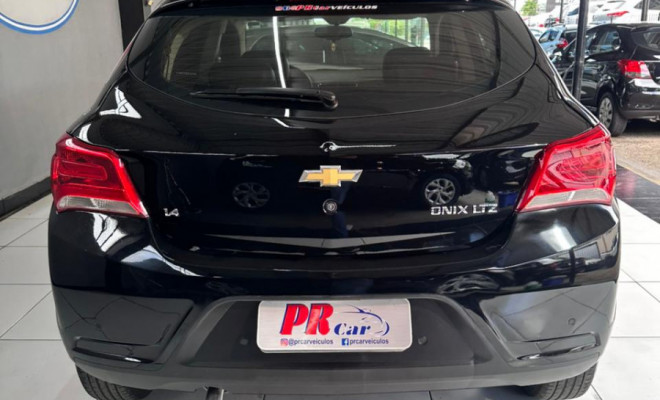 GM - Chevrolet ONIX HATCH LTZ 1.4 8V FlexPower 5p Mec. 2017 Flex-6