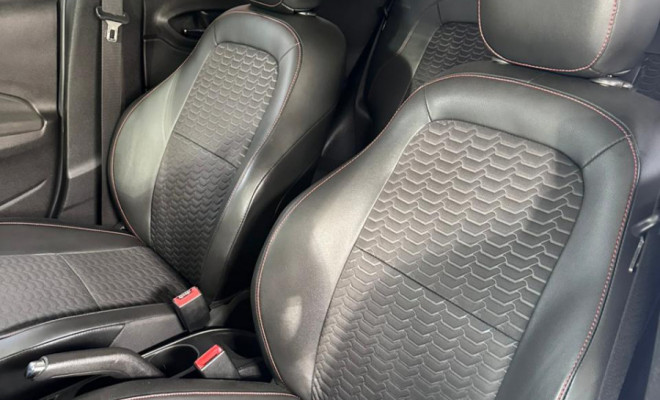 GM - Chevrolet ONIX HATCH LTZ 1.4 8V FlexPower 5p Mec. 2017 Flex-7