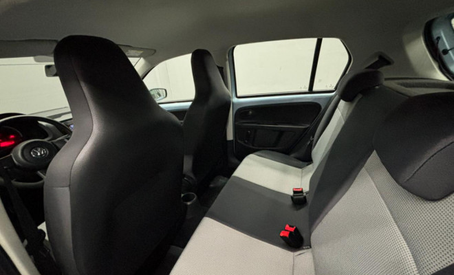 VW - VolksWagen up! take 1.0 Total Flex 12V 5p 2015 Flex-9