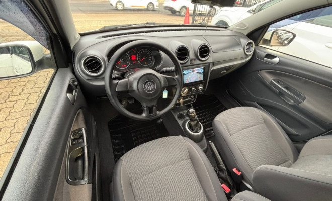 VW - VolksWagen Gol (novo) 1.0 Mi Total Flex 8V 4p 2014 Flex-1