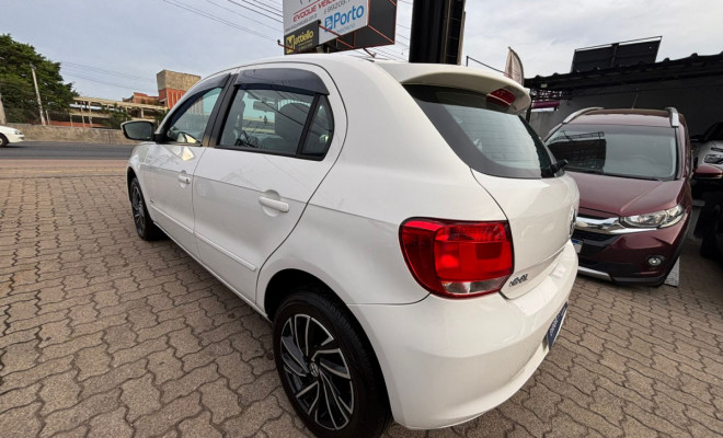 VW - VolksWagen Gol (novo) 1.0 Mi Total Flex 8V 4p 2014 Flex-2