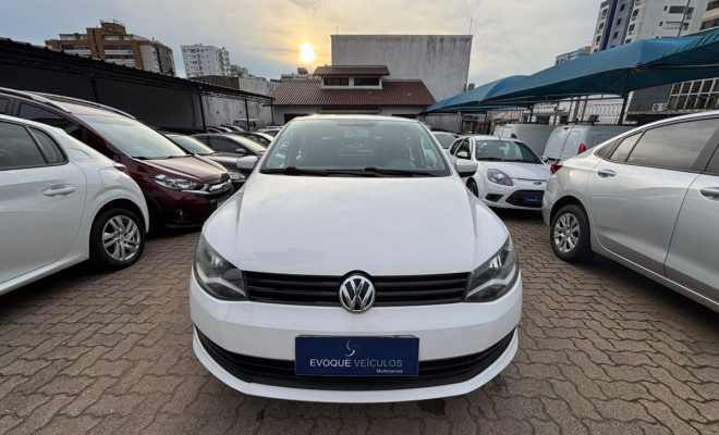 VW - VolksWagen Gol (novo) 1.0 Mi Total Flex 8V 4p 2014 Flex-0