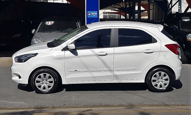 🚗 Ford Ka SE 1.0 2017 Branco – Econômico e completo! 🤍-2